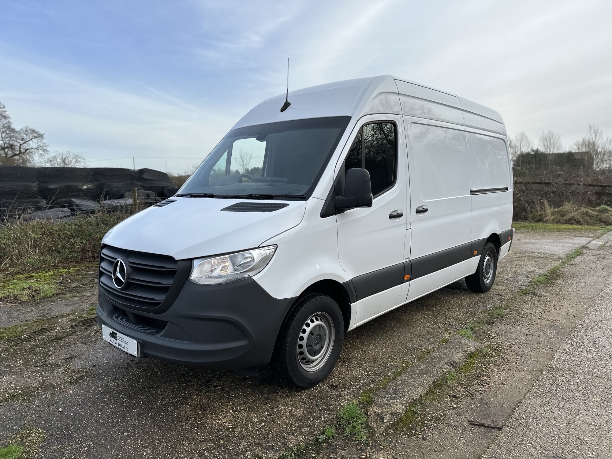 2 3 van 315