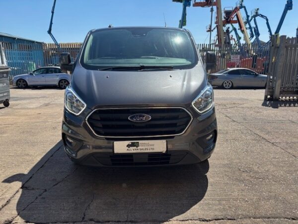 Ford Transit Custom Limited - Image 2