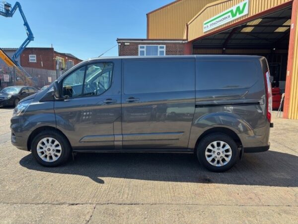 Ford Transit Custom Limited - Image 5