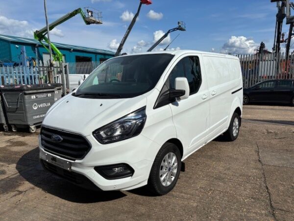Ford Transit Custom Limited - Image 2