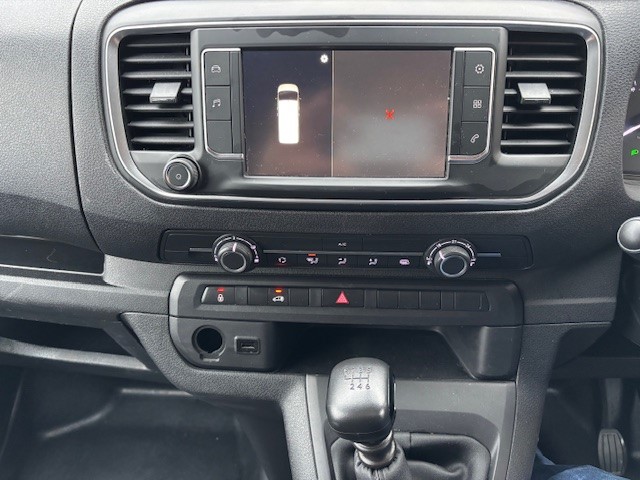 Vauxhall Vivaro 1.5 Turbo D 2900 Prime Panel Van 6dr Diesel Manual L1 H1 Euro 6 Air Con (Copy) - Image 18
