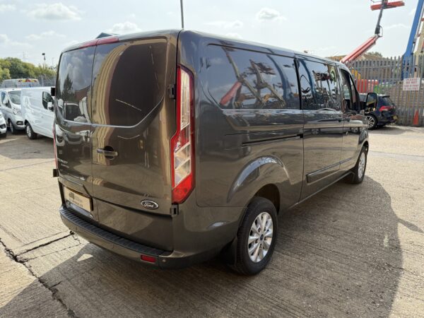 Ford Transit Custom Limited - Image 20