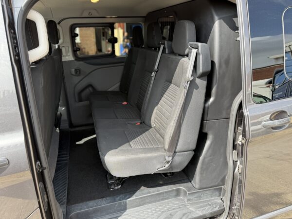 Ford Transit Custom Limited - Image 15