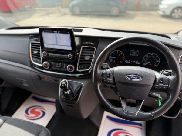 Ford Transit Custom Limited - Image 3