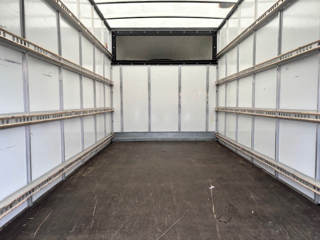 Mercedes-Benz Sprinter 315 Luton With Taillift - Image 8