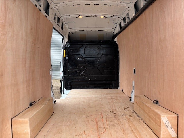 Ford Transit 2.0 350 EcoBlue Leader RWD L3 H3 Euro 6 Air Con - Image 11